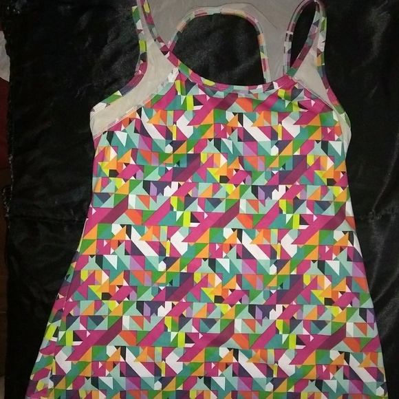 Fabletics Tops - NWOT Fabletics tank top. Size Small
